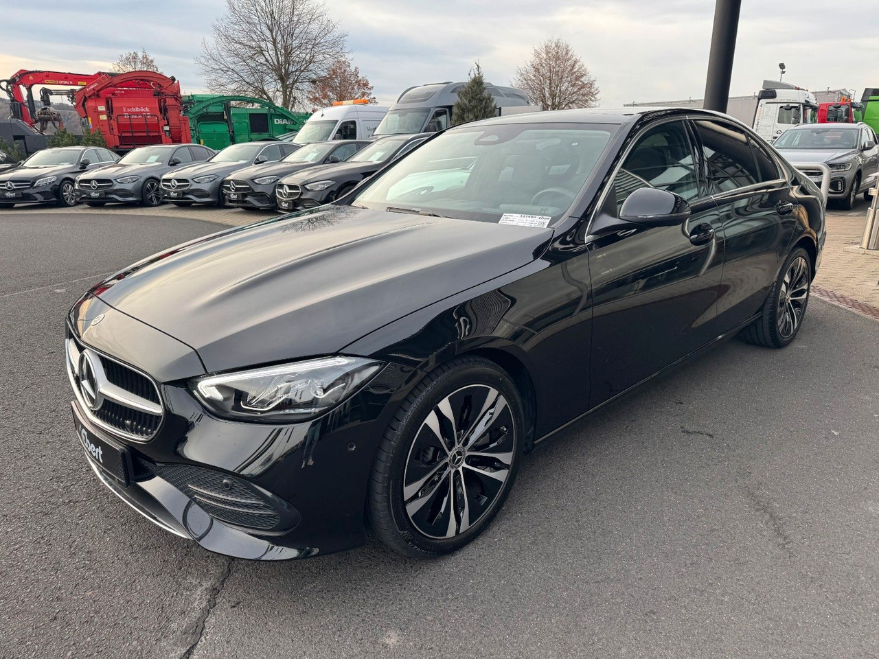 Mercedes-Benz C 220d Avantgarde+Pano+HUD+RFK+TotW+AmbiPrem - Sedans: foto 3 Mercedes-Benz C 220d Avantgarde+Pano+HUD+RFK+TotW+AmbiPrem - Sedans: foto 3