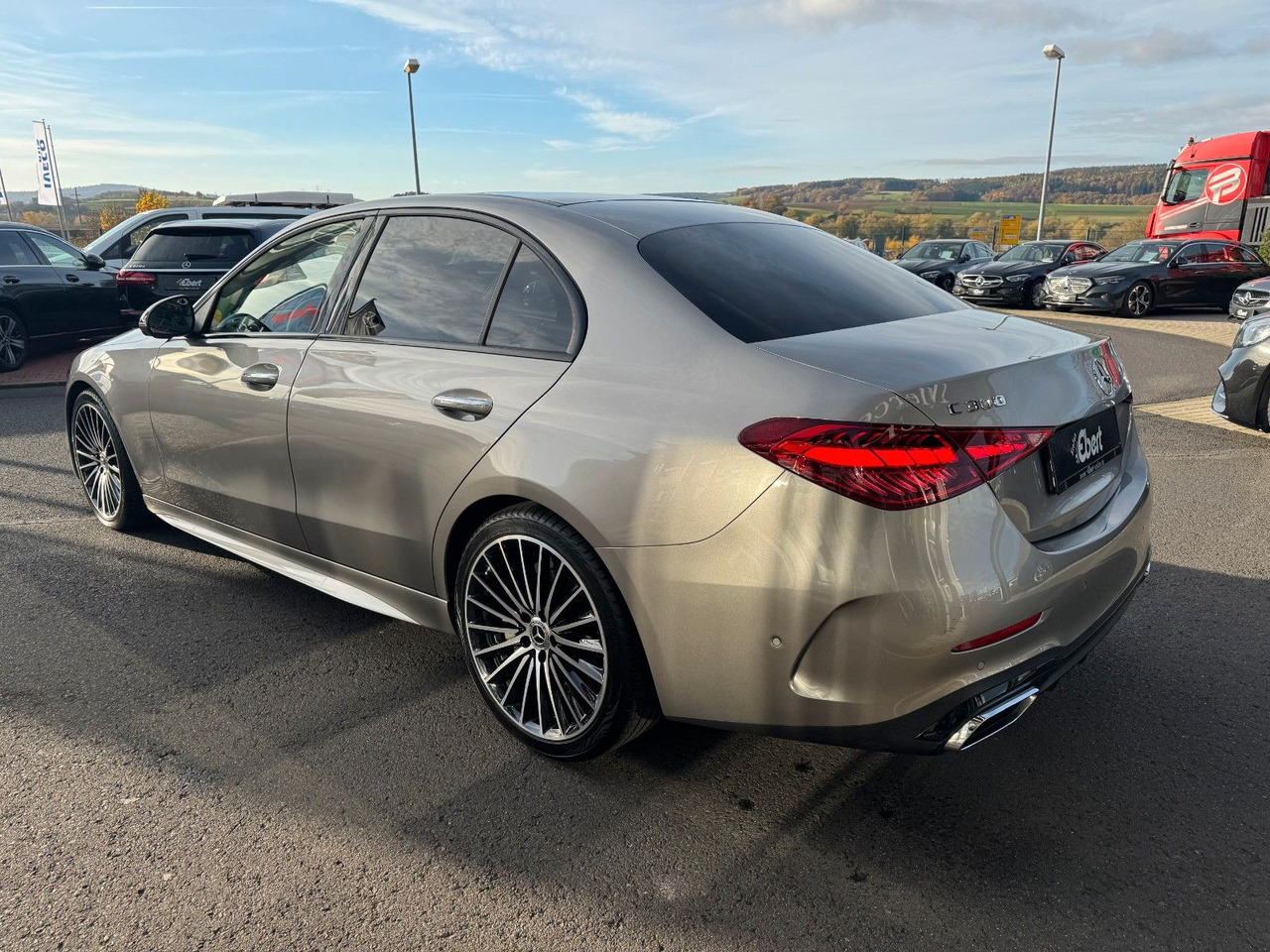 Mercedes-Benz C 300 AMG+Pano+Burmester+360+Digital+Memory - Sedans: foto 3 Mercedes-Benz C 300 AMG+Pano+Burmester+360+Digital+Memory - Sedans: foto 3