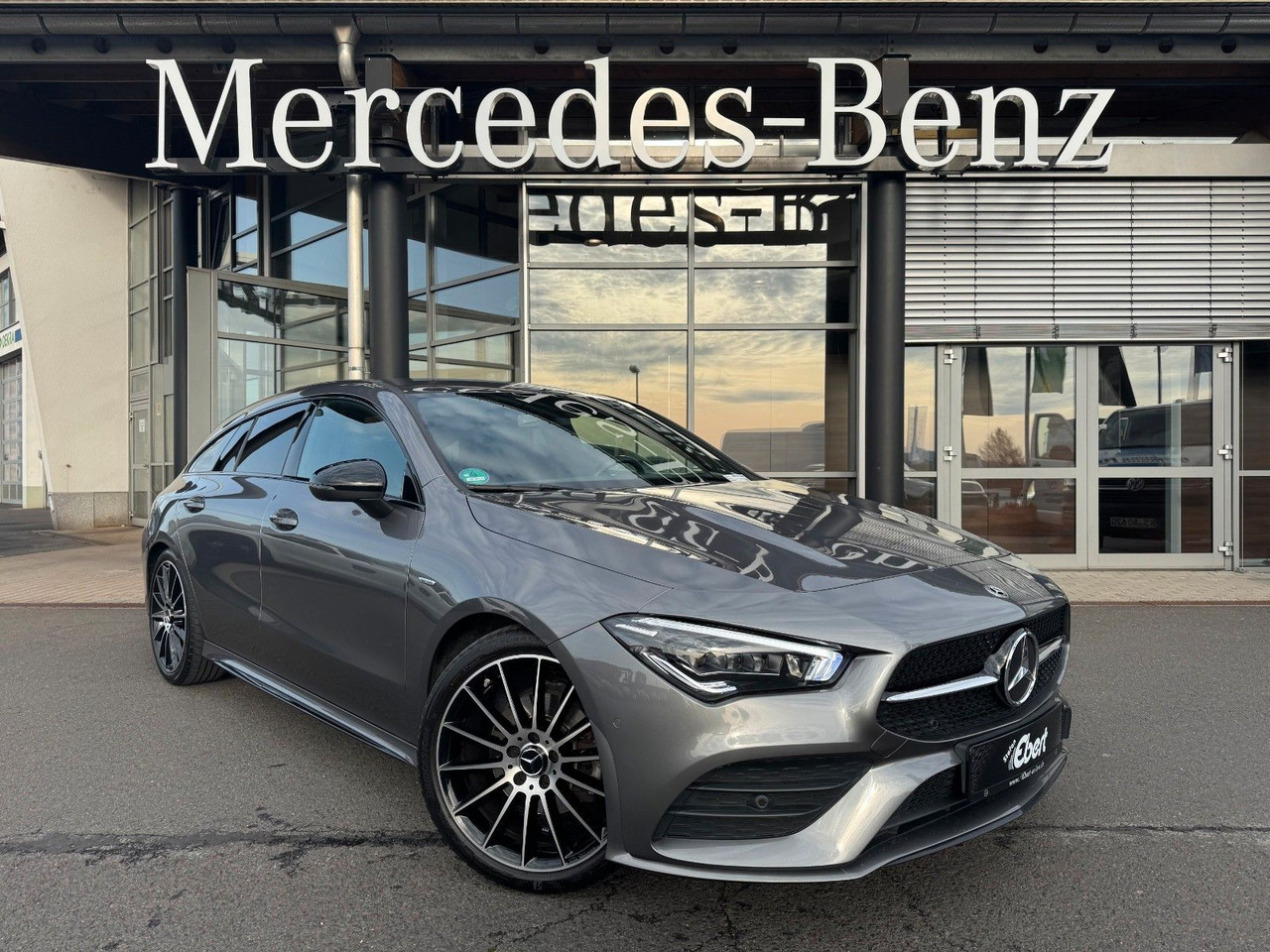 Mercedes-Benz CLA 200d SB Edition+AMG+AHK+MultiBeam+Ambiente - Universālis: foto 1 Mercedes-Benz CLA 200d SB Edition+AMG+AHK+MultiBeam+Ambiente - Universālis: foto 1