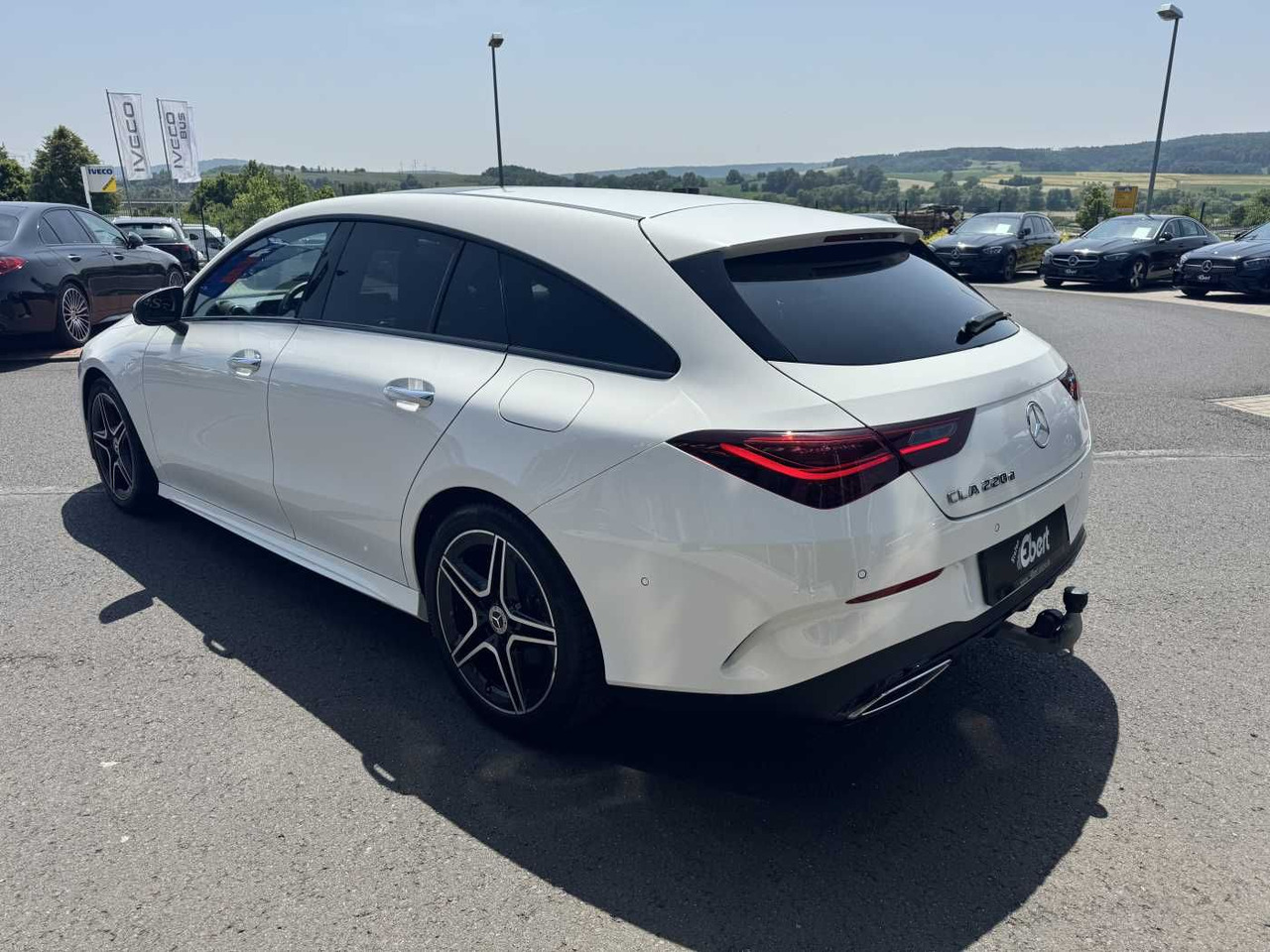 Mercedes-Benz CLA 220d Shooting Brake AMG+Pano+Distr+AHK+uvm. - Vieglā automašīna: foto 3 Mercedes-Benz CLA 220d Shooting Brake AMG+Pano+Distr+AHK+uvm. - Vieglā automašīna: foto 3