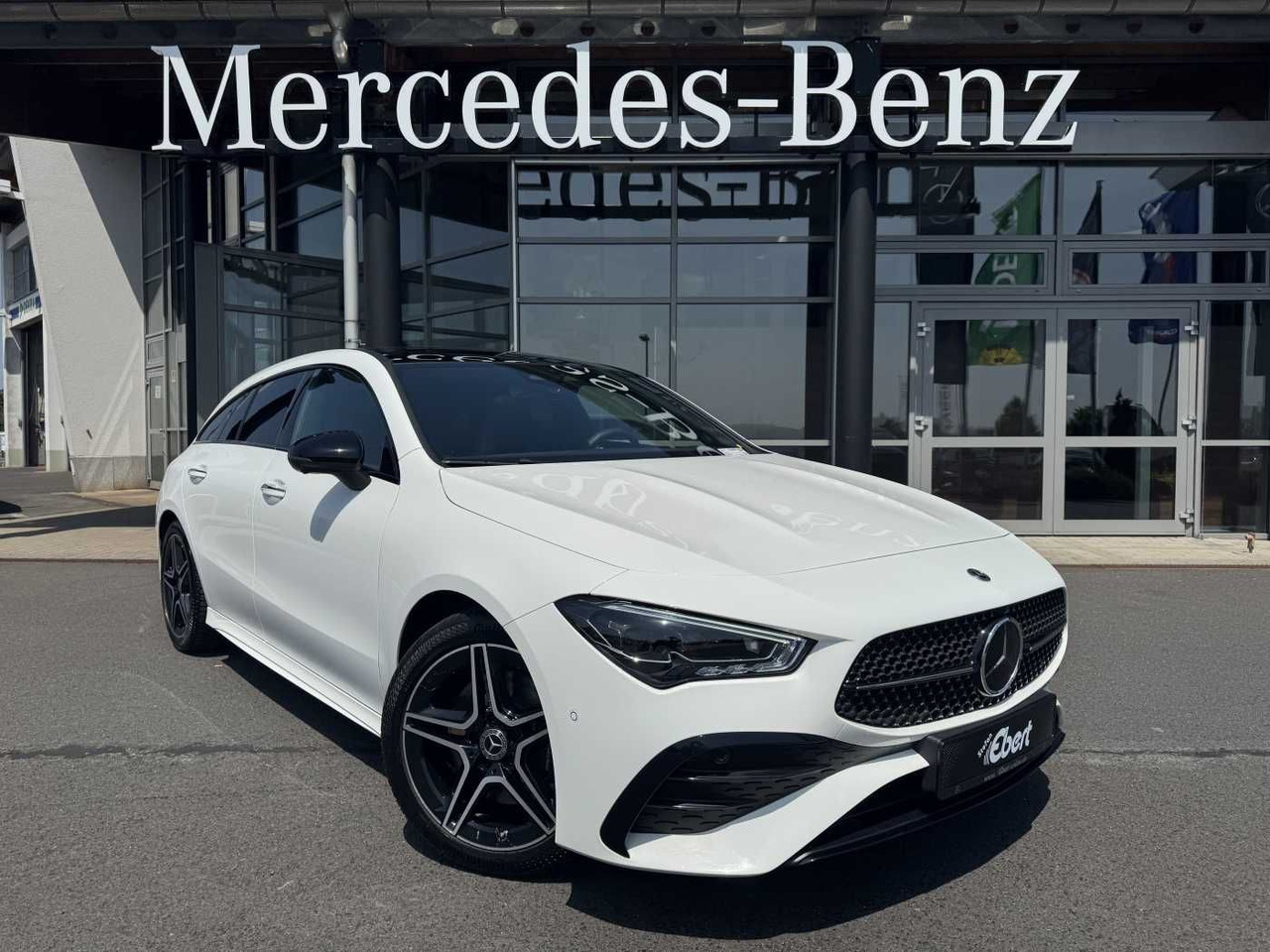Mercedes-Benz CLA 220d Shooting Brake AMG+Pano+Distr+AHK+uvm. - Vieglā automašīna: foto 1 Mercedes-Benz CLA 220d Shooting Brake AMG+Pano+Distr+AHK+uvm. - Vieglā automašīna: foto 1