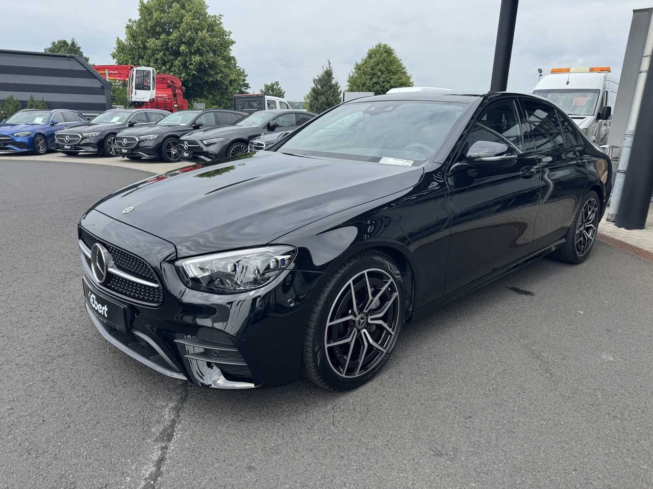 Mercedes-Benz E 220d AMG+Distr+Multibeam+Pano+ Ambiente+Night - Sedans: foto 2 Mercedes-Benz E 220d AMG+Distr+Multibeam+Pano+ Ambiente+Night - Sedans: foto 2