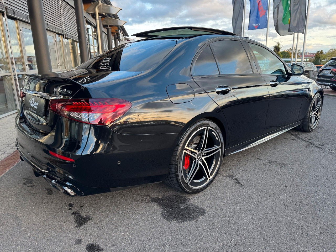 Mercedes-Benz E 63 AMG S Pano+Burm+AirM+HUD+360+uvm. - Sedans: foto 5 Mercedes-Benz E 63 AMG S Pano+Burm+AirM+HUD+360+uvm. - Sedans: foto 5