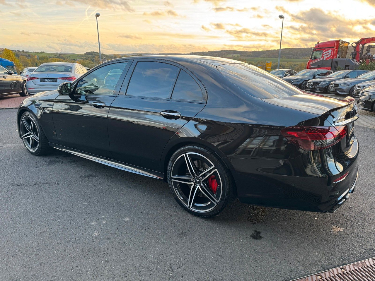 Mercedes-Benz E 63 AMG S Pano+Burm+AirM+HUD+360+uvm. - Sedans: foto 3 Mercedes-Benz E 63 AMG S Pano+Burm+AirM+HUD+360+uvm. - Sedans: foto 3