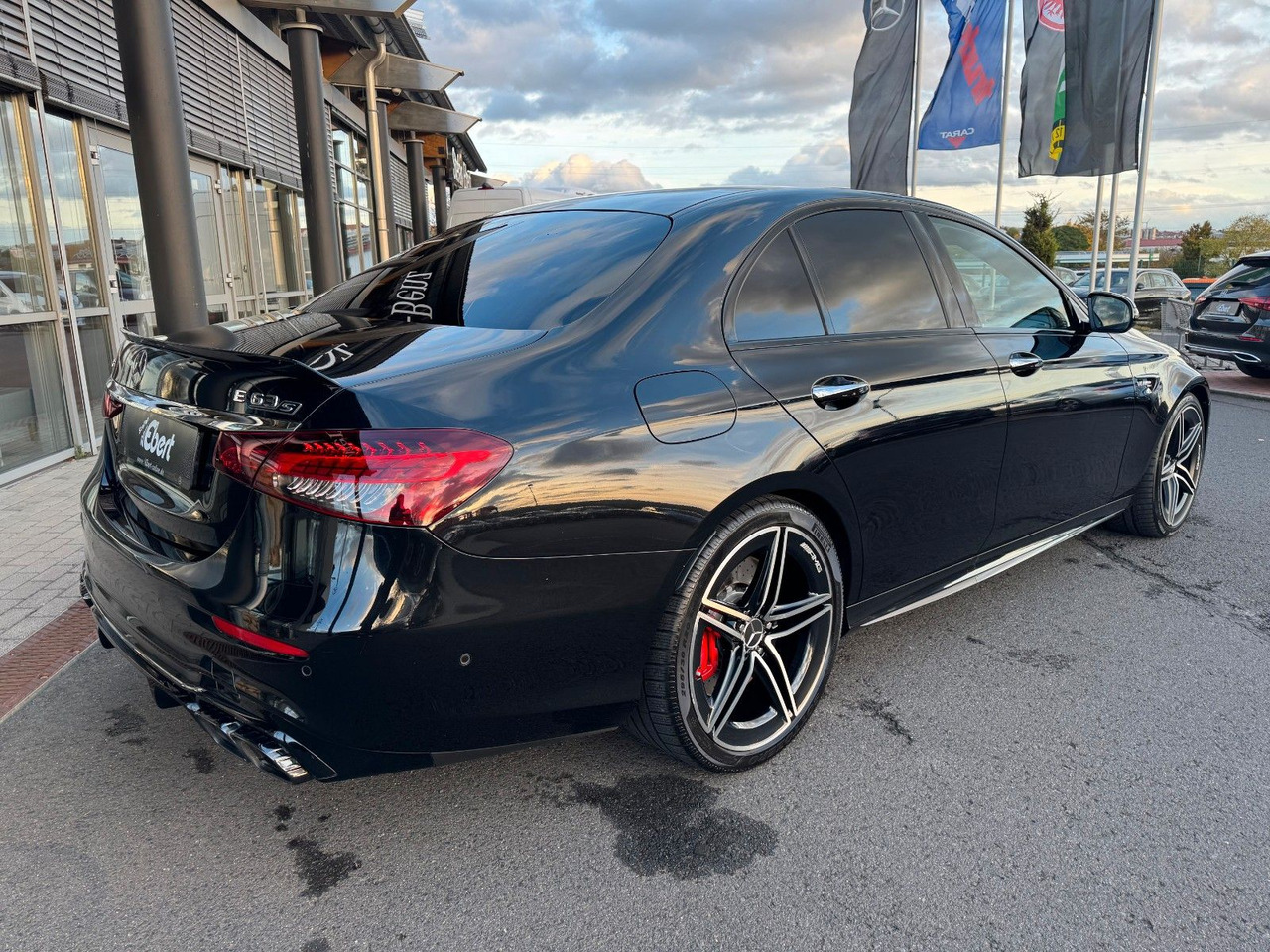 Mercedes-Benz E 63 AMG S Pano+Burm+AirM+HUD+360+uvm. - Sedans: foto 4 Mercedes-Benz E 63 AMG S Pano+Burm+AirM+HUD+360+uvm. - Sedans: foto 4