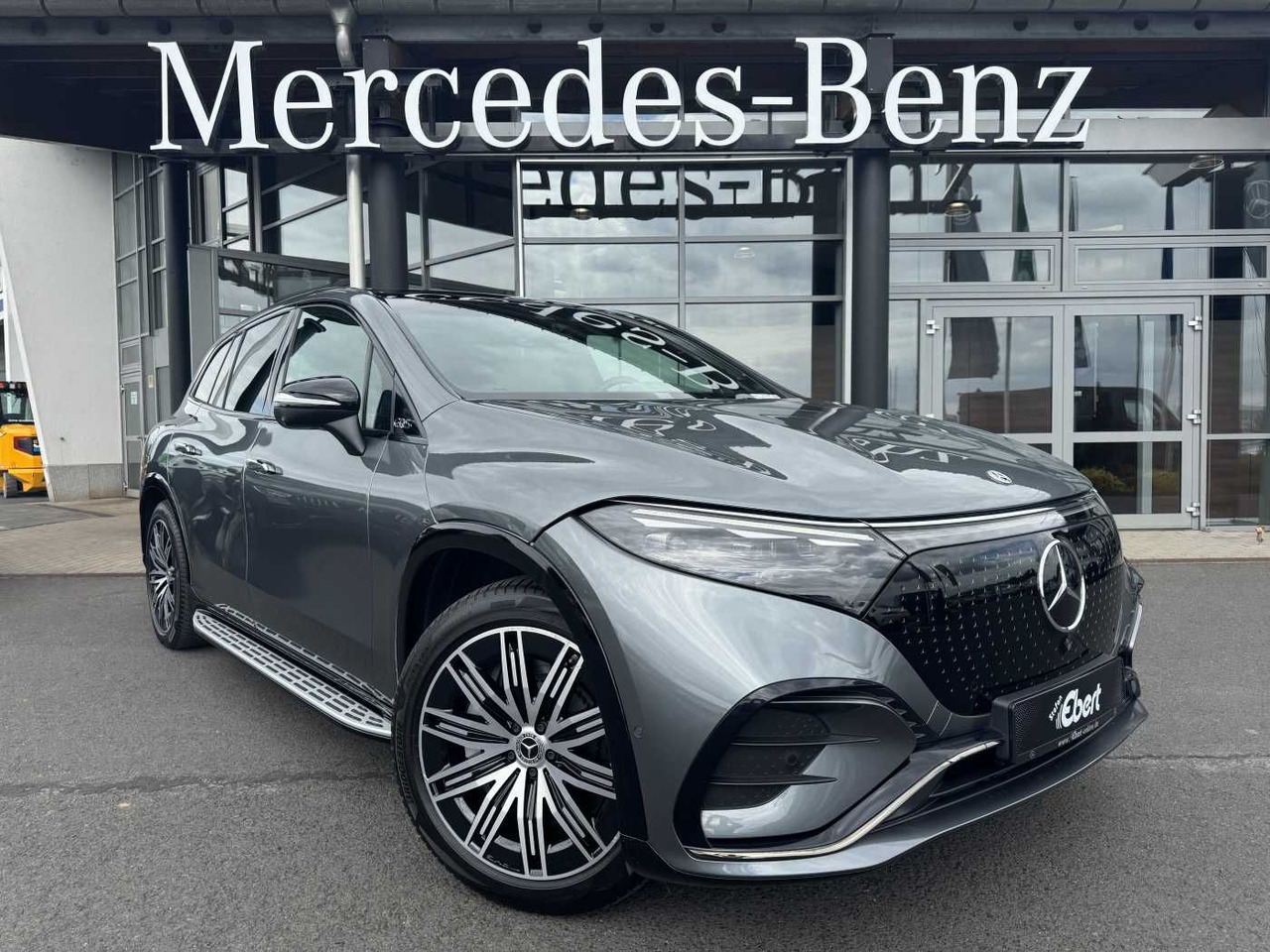 Mercedes-Benz EQS SUV 450 4M AMG+Pano+Distr+Offroad+HUD+360 - SUV: foto 1 Mercedes-Benz EQS SUV 450 4M AMG+Pano+Distr+Offroad+HUD+360 - SUV: foto 1