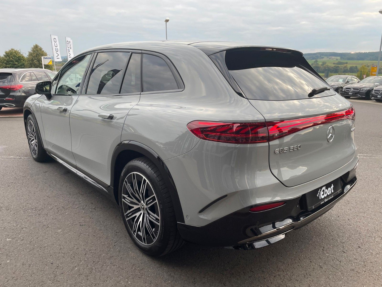 Mercedes-Benz EQS SUV 580 AMG DigL+AIR+HUD+Hyper+Burm+Pano - SUV: foto 3 Mercedes-Benz EQS SUV 580 AMG DigL+AIR+HUD+Hyper+Burm+Pano - SUV: foto 3