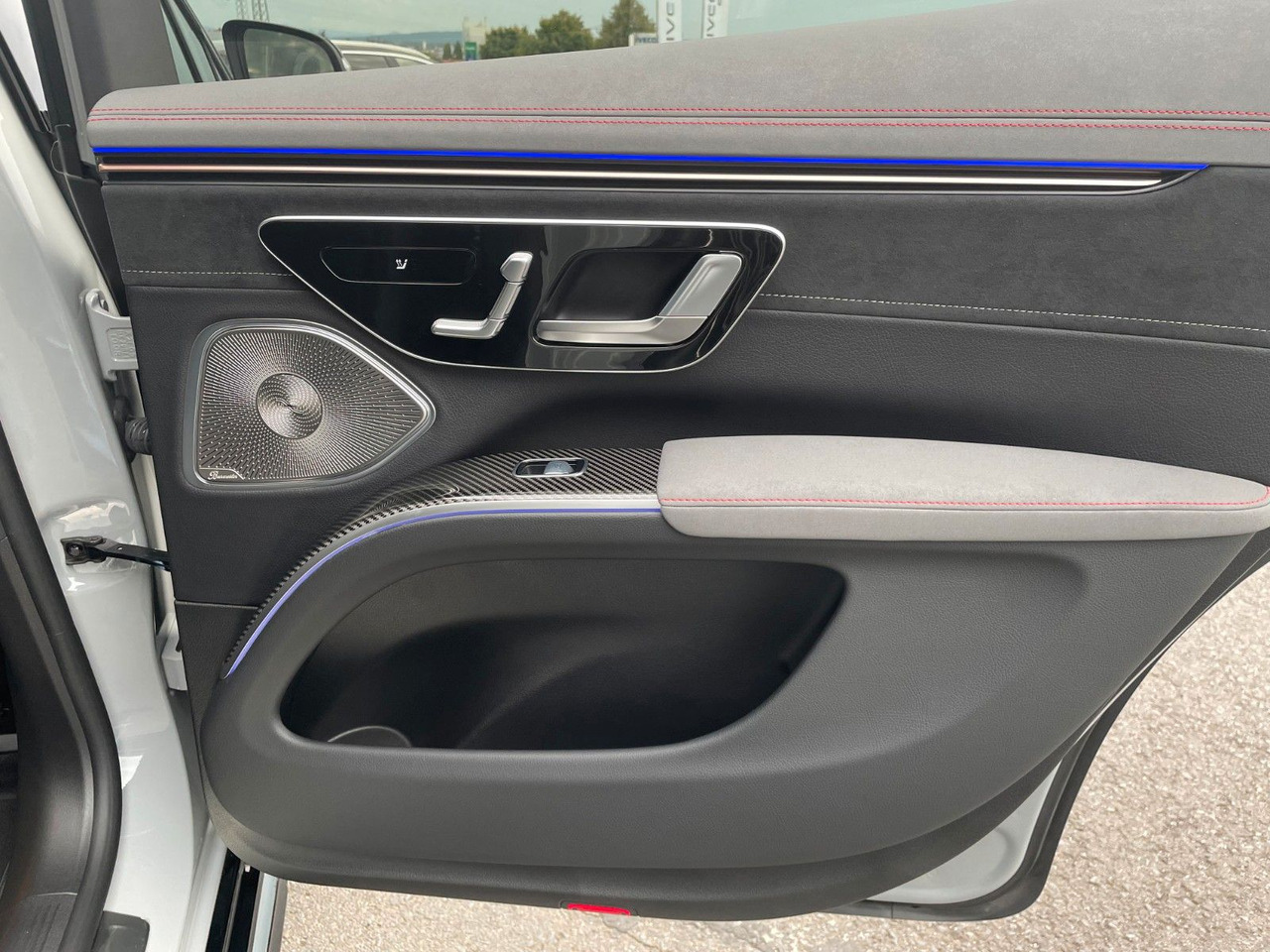 SUV Mercedes-Benz EQS SUV 580 AMG DigL+AIR+HUD+Hyper+Burm+Pano: foto 9