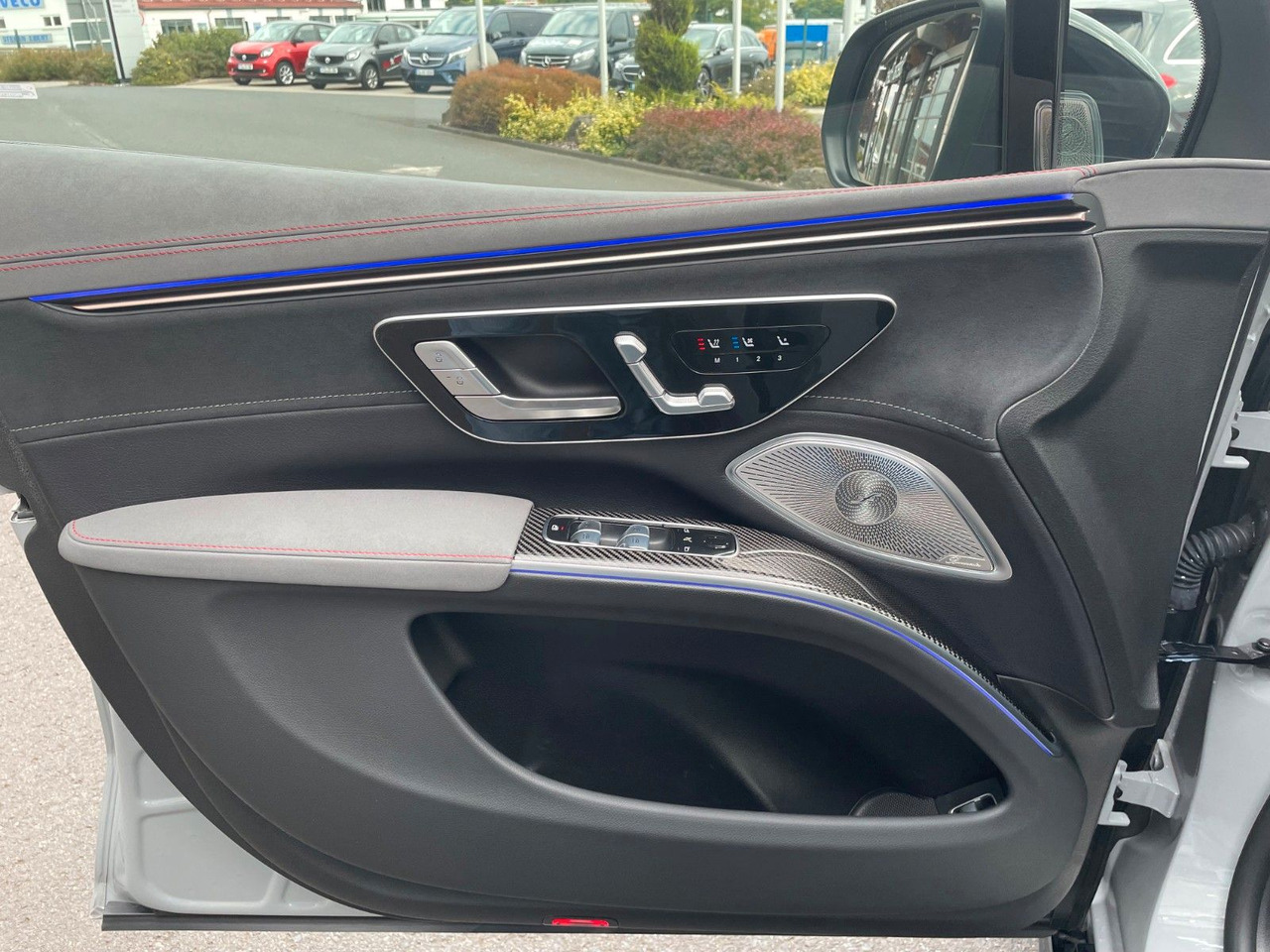 SUV Mercedes-Benz EQS SUV 580 AMG DigL+AIR+HUD+Hyper+Burm+Pano: foto 14