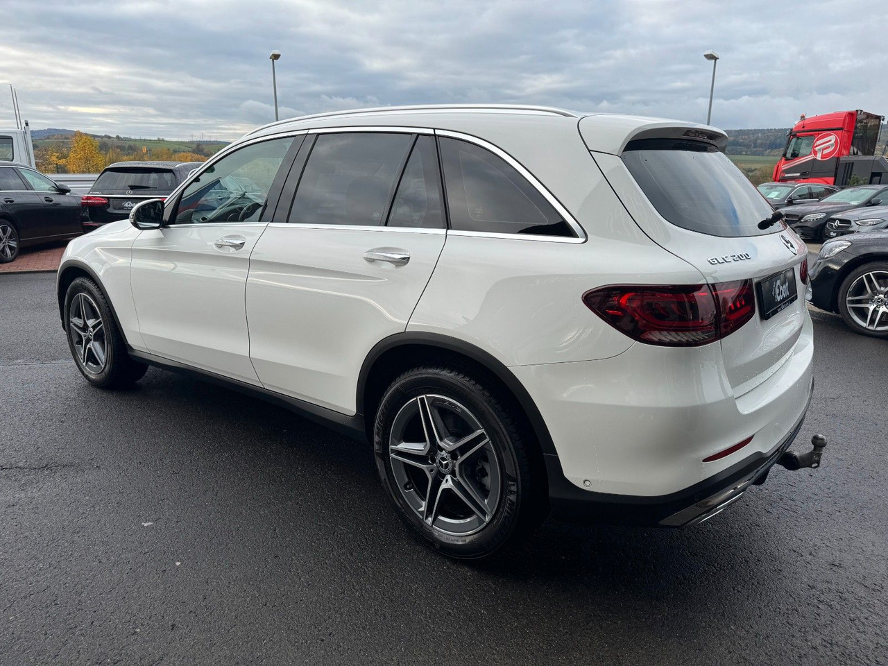 Mercedes-Benz GLC 200 4M AMG+Pano+Distr+StandH+AHK+360+HUD - SUV: foto 4 Mercedes-Benz GLC 200 4M AMG+Pano+Distr+StandH+AHK+360+HUD - SUV: foto 4