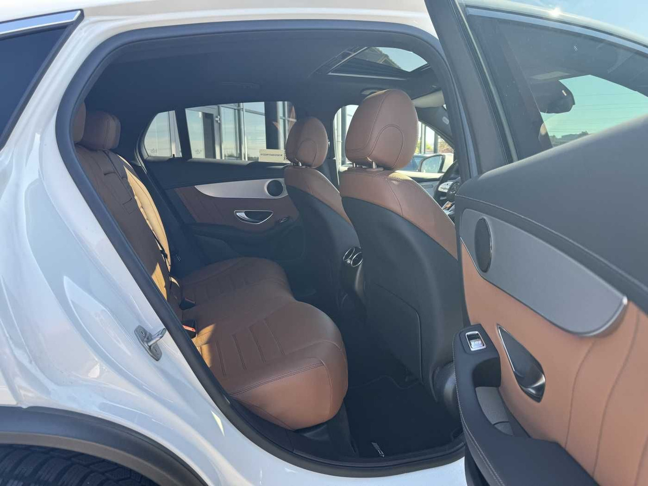 Mercedes-Benz GLC 43 AMG Coupe AirM+Memory+RFK+ SPUR+TOTW+ESD - Vieglā automašīna: foto 3 Mercedes-Benz GLC 43 AMG Coupe AirM+Memory+RFK+ SPUR+TOTW+ESD - Vieglā automašīna: foto 3