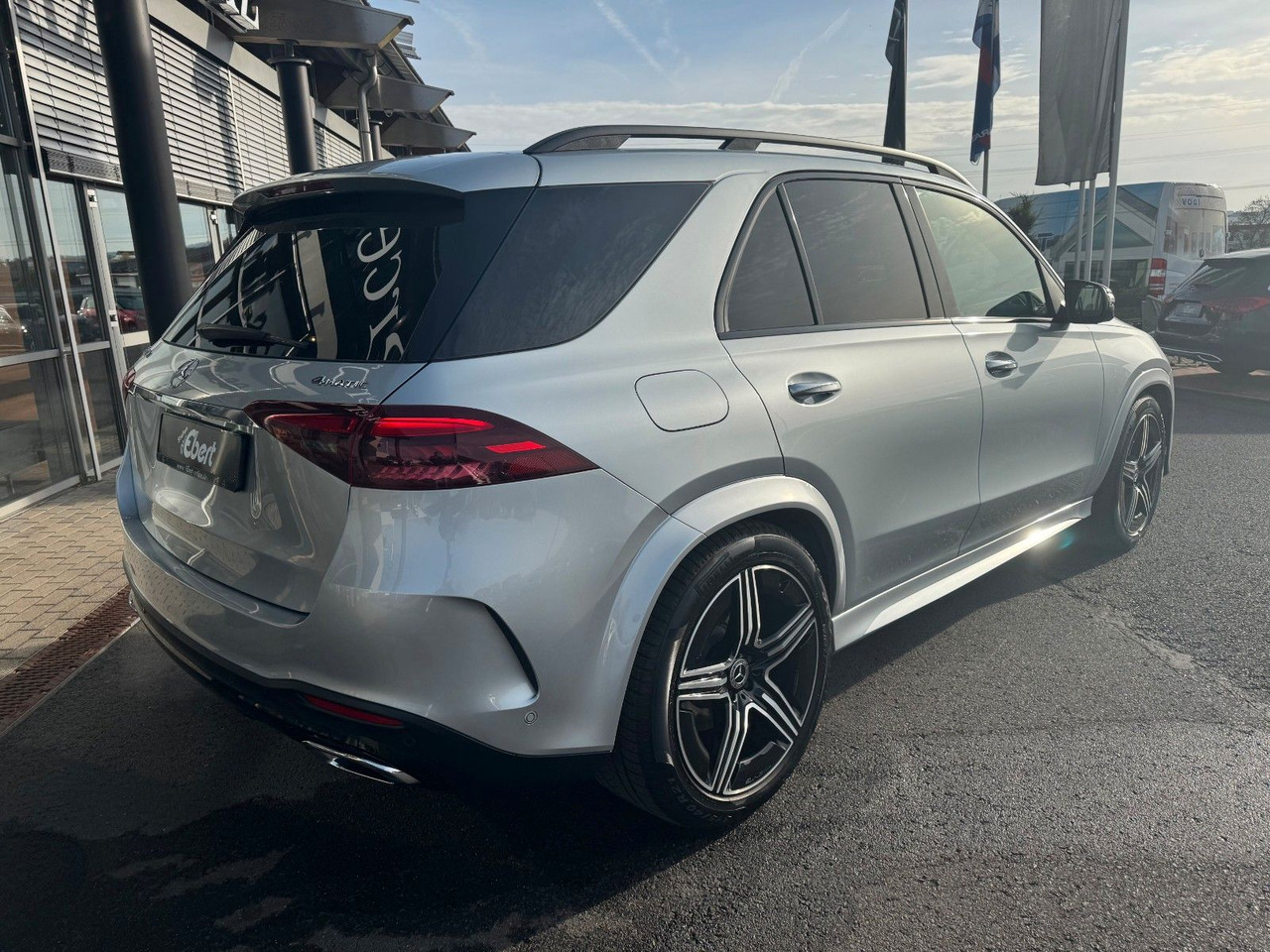 Mercedes-Benz GLE 300 d AMG AHK+360°+HUD+Pano+MBeam+Burm+Air - SUV: foto 4 Mercedes-Benz GLE 300 d AMG AHK+360°+HUD+Pano+MBeam+Burm+Air - SUV: foto 4