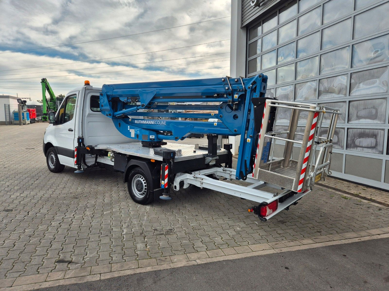 Mercedes-Benz Sprinter 314CDI Hubsteiger Ruthmann EcolineRS200 - Autopacēlājs: foto 4 Mercedes-Benz Sprinter 314CDI Hubsteiger Ruthmann EcolineRS200 - Autopacēlājs: foto 4