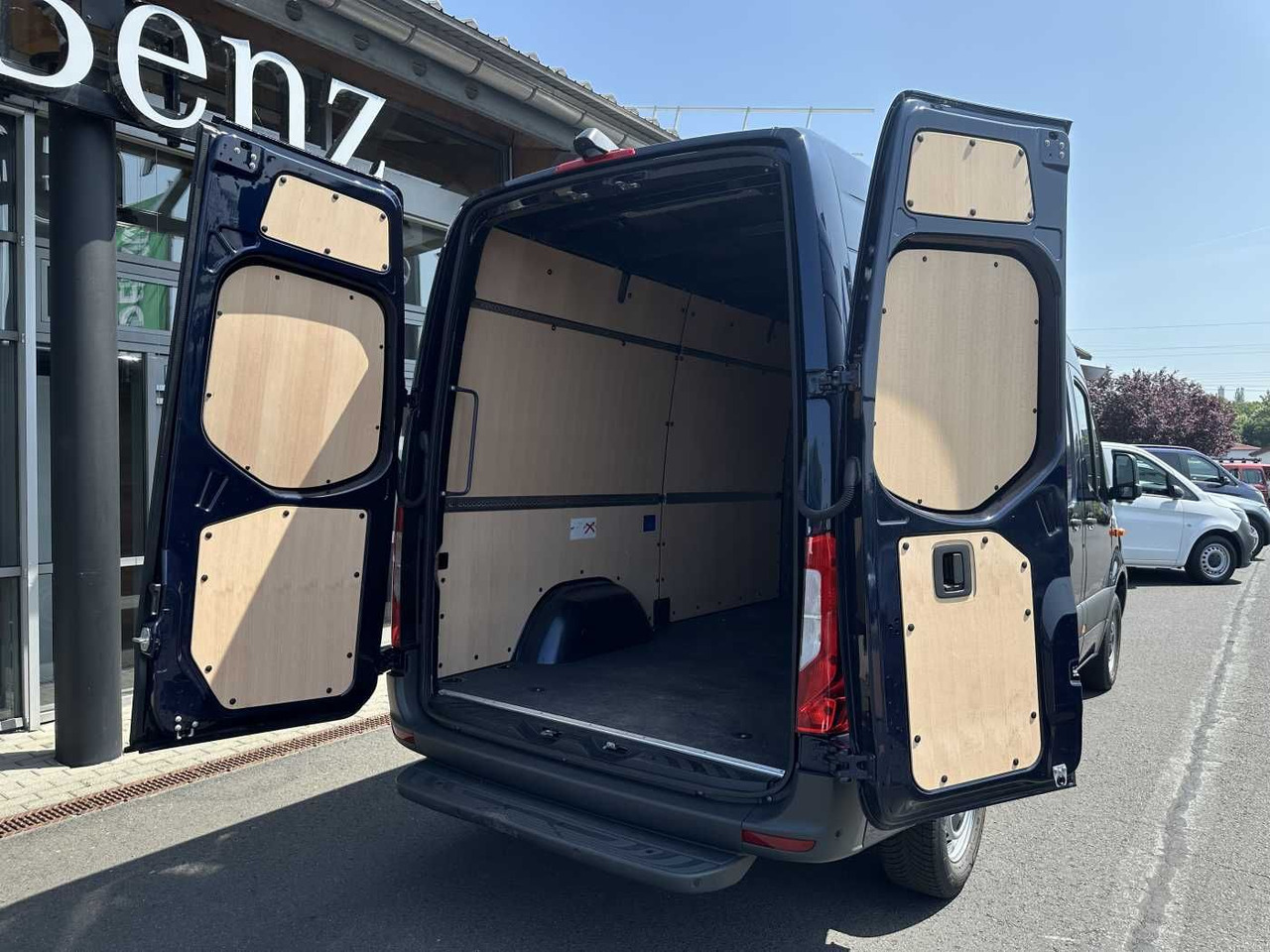 Mercedes-Benz Sprinter 317 CDI 3665 9G Klima Kamera MBUX LED - Kravas mikroautobuss: foto 5 Mercedes-Benz Sprinter 317 CDI 3665 9G Klima Kamera MBUX LED - Kravas mikroautobuss: foto 5