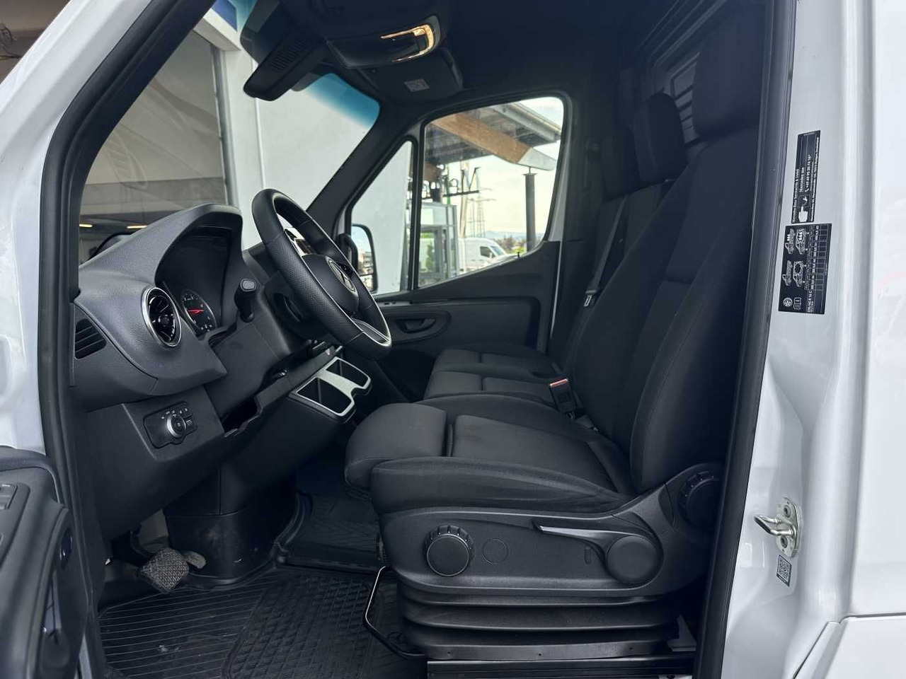 Kravas mikroautobuss Mercedes-Benz Sprinter 317 CDI 3665 9G Klima Kamera Schwing: foto 9