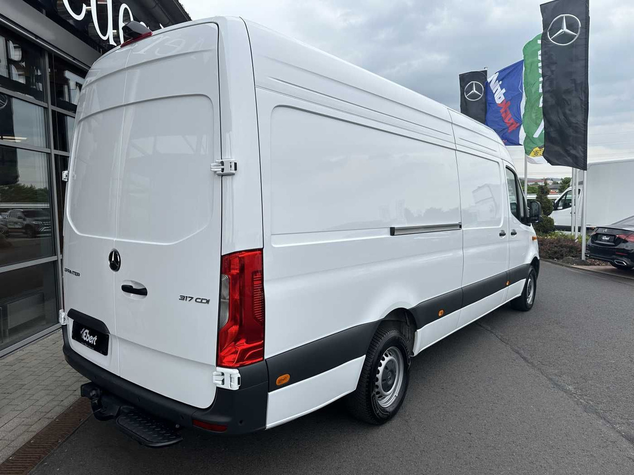 Mercedes-Benz Sprinter 317 CDI 4325 9G AHK Klima Kamera MBUX - Kravas mikroautobuss: foto 4 Mercedes-Benz Sprinter 317 CDI 4325 9G AHK Klima Kamera MBUX - Kravas mikroautobuss: foto 4