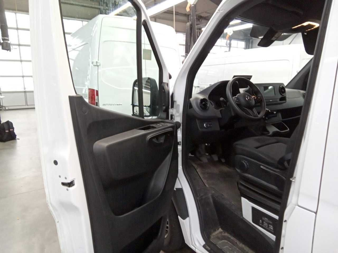 Mercedes-Benz Sprinter 317 CDI 4325 Klima 360 Schwing MBUX SHZ - Kravas mikroautobuss: foto 3 Mercedes-Benz Sprinter 317 CDI 4325 Klima 360 Schwing MBUX SHZ - Kravas mikroautobuss: foto 3