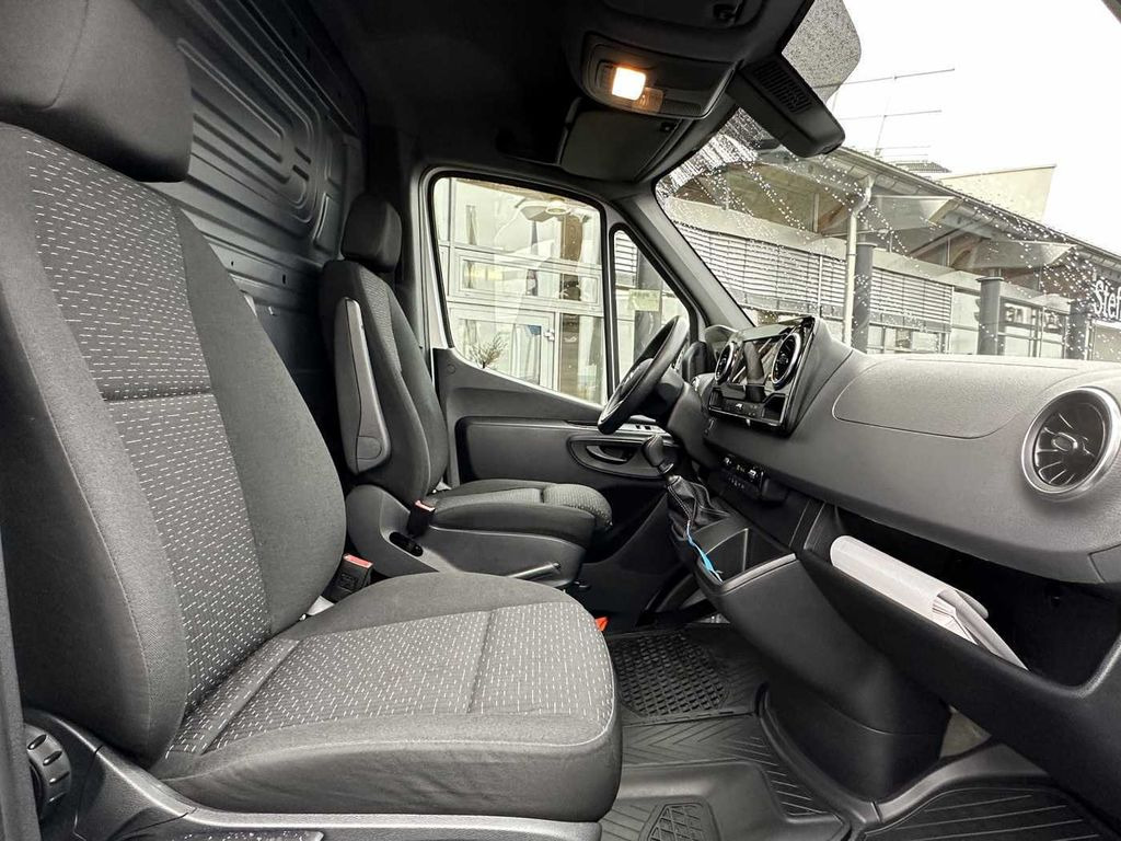 Kravas mikroautobuss Mercedes-Benz Sprinter 317 CDI 4325 Klima Kamera MBUX10' AHK: foto 8