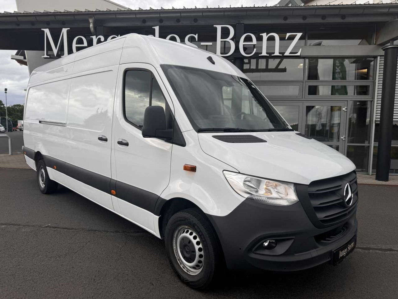 Mercedes-Benz Sprinter 317 CDI 4325 Klima Schwing 360 SHZ MBUX - Kravas mikroautobuss: foto 1 Mercedes-Benz Sprinter 317 CDI 4325 Klima Schwing 360 SHZ MBUX - Kravas mikroautobuss: foto 1