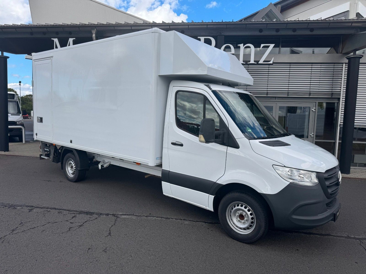Mercedes-Benz Sprinter 317 CDI 4325 Koffer LBW Klima Kamera - Furgons ar slēgtā virsbūve: foto 1 Mercedes-Benz Sprinter 317 CDI 4325 Koffer LBW Klima Kamera - Furgons ar slēgtā virsbūve: foto 1