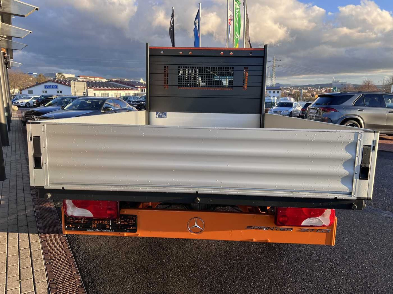 Mercedes-Benz Sprinter 317 CDI DoKa 4325 Klima MBUX Stdheiz - Automašīna ar kravas platformu, Kravas-pasažieru furgons: foto 5 Mercedes-Benz Sprinter 317 CDI DoKa 4325 Klima MBUX Stdheiz - Automašīna ar kravas platformu, Kravas-pasažieru furgons: foto 5