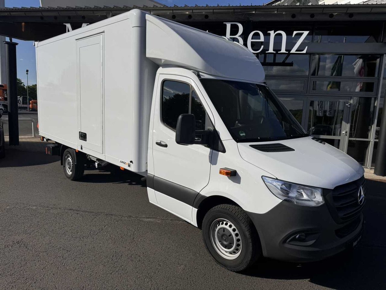 Mercedes-Benz Sprinter 317 CDI Koffer LBW Schwing Klima Kamera - Furgons ar slēgtā virsbūve: foto 1 Mercedes-Benz Sprinter 317 CDI Koffer LBW Schwing Klima Kamera - Furgons ar slēgtā virsbūve: foto 1