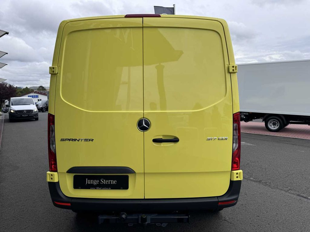 Mercedes-Benz Sprinter 317 CDI Streckenbegleitfahrzeug BF3/BF4 - Mazs furgons: foto 5 Mercedes-Benz Sprinter 317 CDI Streckenbegleitfahrzeug BF3/BF4 - Mazs furgons: foto 5