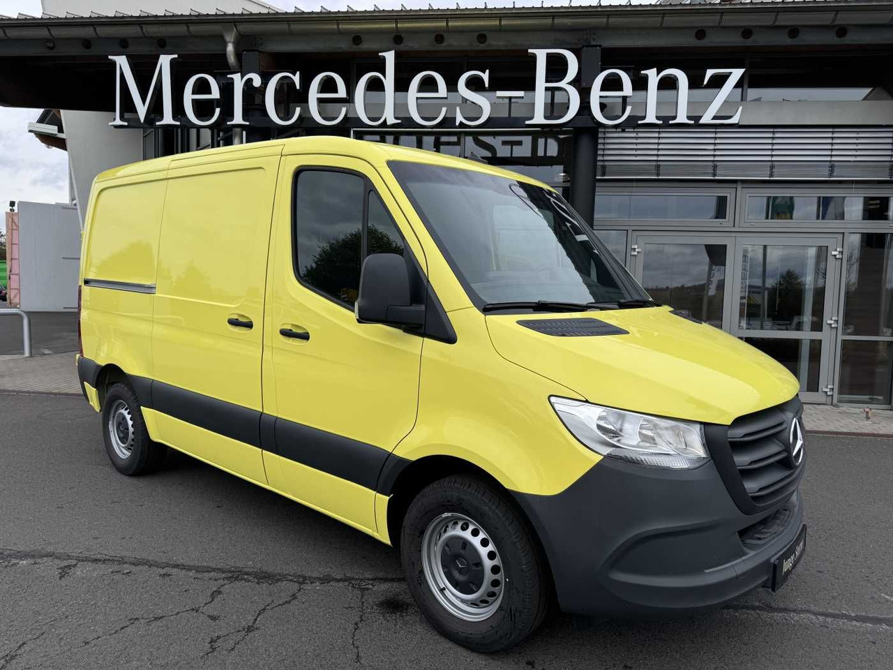 Mercedes-Benz Sprinter 317 CDI Streckenbegleitfahrzeug BF3/BF4 - Mazs furgons: foto 1 Mercedes-Benz Sprinter 317 CDI Streckenbegleitfahrzeug BF3/BF4 - Mazs furgons: foto 1