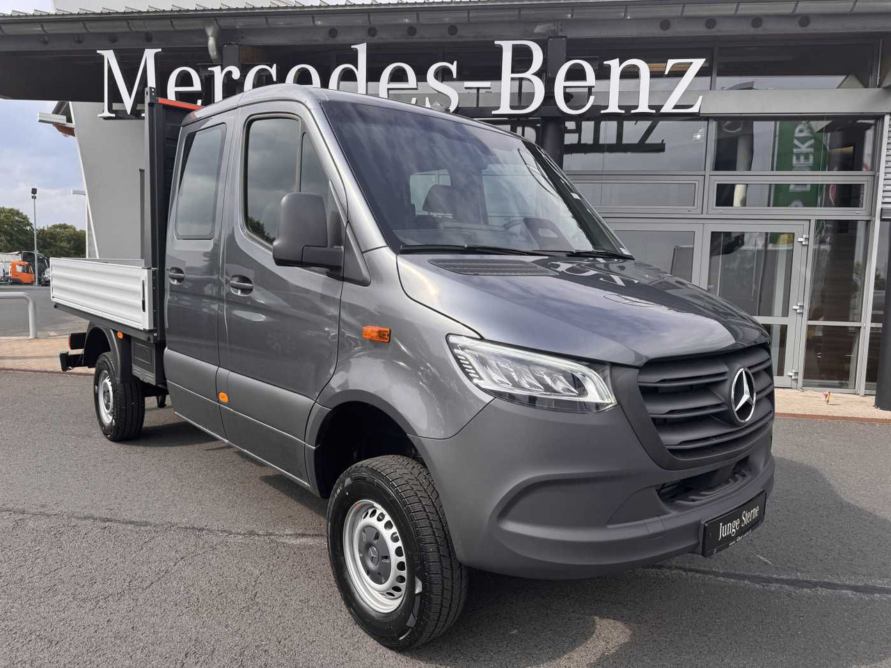 Mercedes-Benz Sprinter 319 CDI 4x4 DoKa AHK3,5 Klima Kamera - Automašīna ar kravas platformu, Kravas-pasažieru furgons: foto 1 Mercedes-Benz Sprinter 319 CDI 4x4 DoKa AHK3,5 Klima Kamera - Automašīna ar kravas platformu, Kravas-pasažieru furgons: foto 1