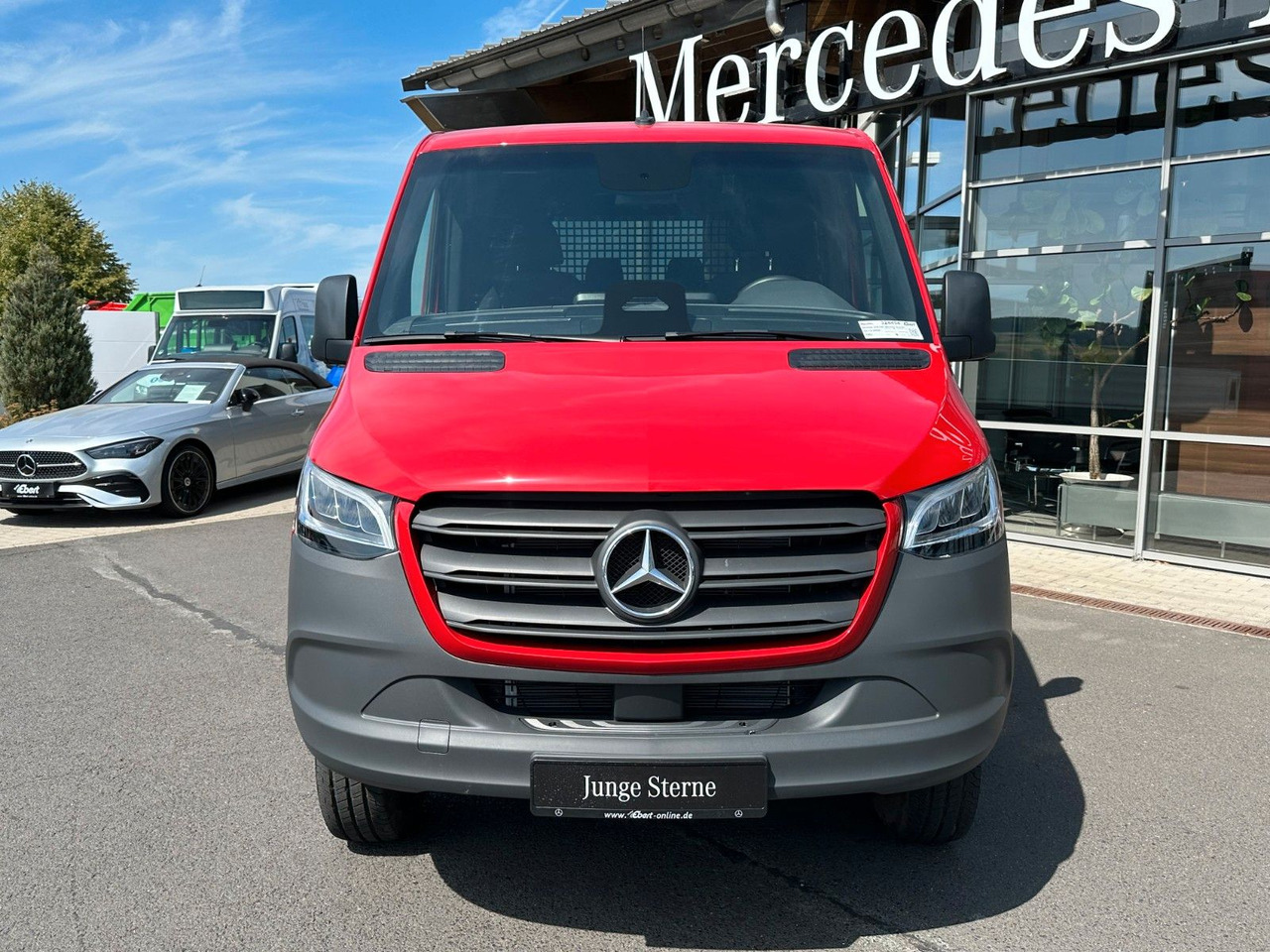 Mercedes-Benz Sprinter 319 CDI 4x4 DoKa Klima AHK3,5to - Automašīna ar kravas platformu, Kravas-pasažieru furgons: foto 2 Mercedes-Benz Sprinter 319 CDI 4x4 DoKa Klima AHK3,5to - Automašīna ar kravas platformu, Kravas-pasažieru furgons: foto 2