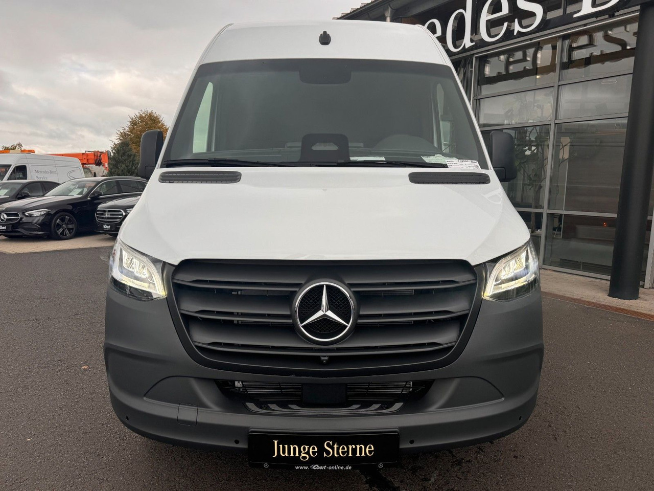 Mercedes-Benz Sprinter 319 CDI Extralang DISTRONIC Kamera LED - Kravas mikroautobuss: foto 2 Mercedes-Benz Sprinter 319 CDI Extralang DISTRONIC Kamera LED - Kravas mikroautobuss: foto 2