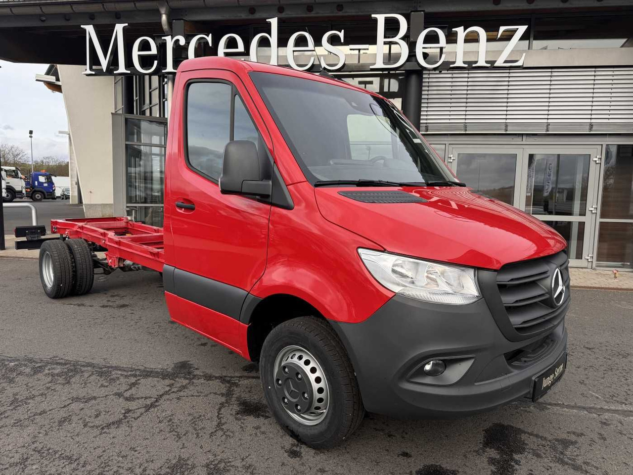 Mercedes-Benz Sprinter 517 CDI 4325 Fahrgestell AHK3,5 5.500kg - Šasija kravas automašīna: foto 1 Mercedes-Benz Sprinter 517 CDI 4325 Fahrgestell AHK3,5 5.500kg - Šasija kravas automašīna: foto 1