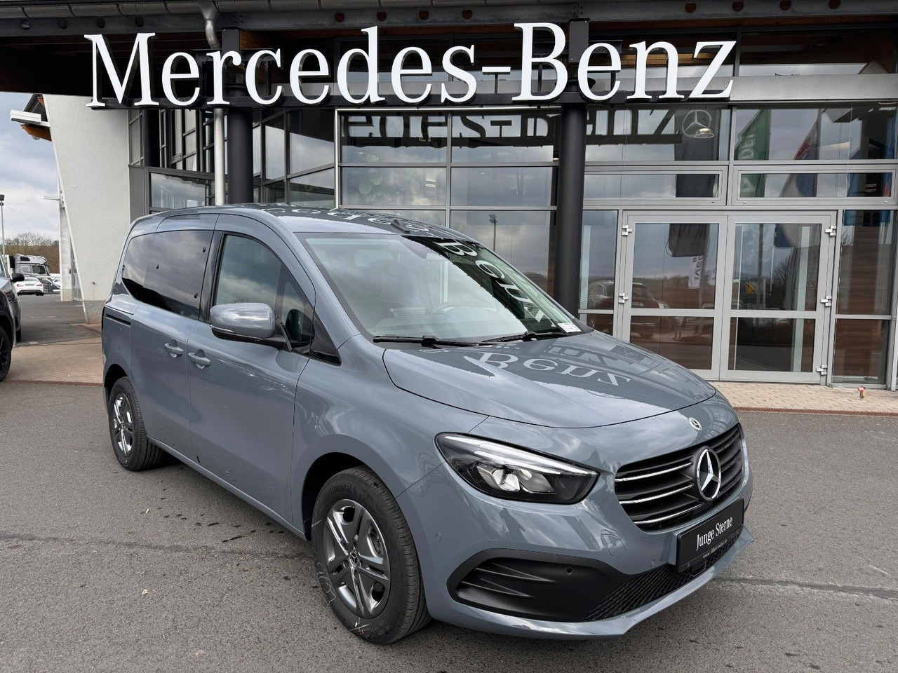Pasažieru furgons Mercedes-Benz T 180 Style LED Kamera KEYLESS MBUX SHZ: foto 1