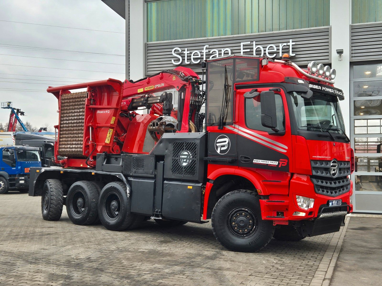 Mercedes-Benz TUROX 8x8 Eschlböck Biber 92 Holzhacker / 1.512h - Kravas auto ar manipulatoru: foto 1 Mercedes-Benz TUROX 8x8 Eschlböck Biber 92 Holzhacker / 1.512h - Kravas auto ar manipulatoru: foto 1