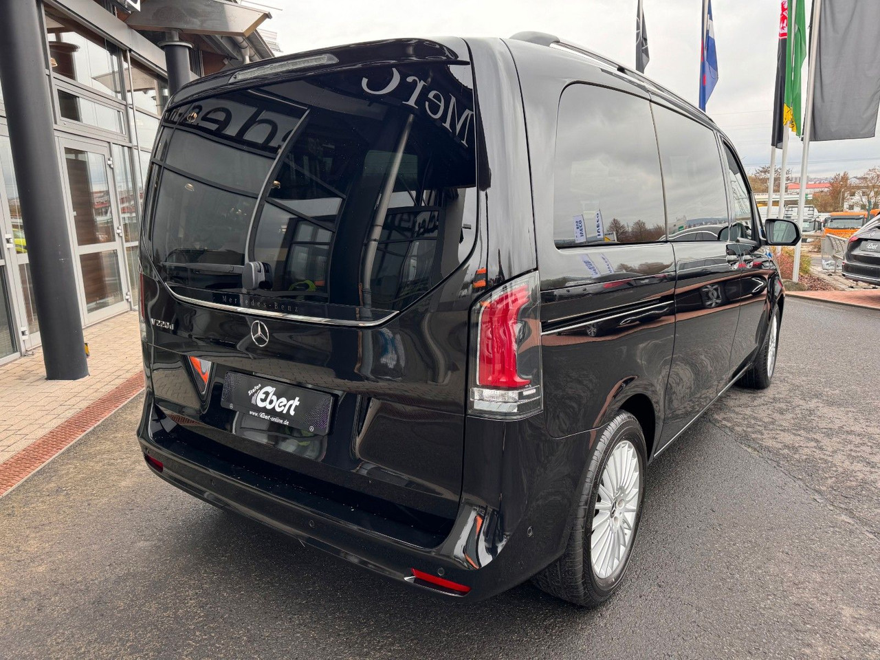 Mercedes-Benz V 220 d STYLE K Liege-Paket AHK2,5 DISTRONIC - Universālis: foto 4 Mercedes-Benz V 220 d STYLE K Liege-Paket AHK2,5 DISTRONIC - Universālis: foto 4