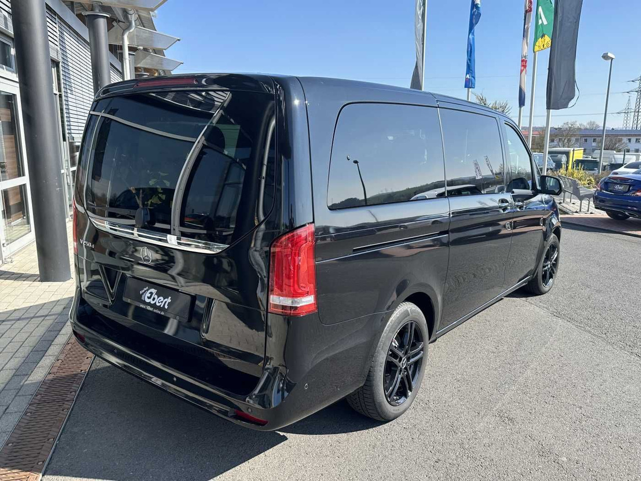 Mercedes-Benz V 250 d EDITION Leder Kamera ILS 7Sitze - Vieglā automašīna: foto 4 Mercedes-Benz V 250 d EDITION Leder Kamera ILS 7Sitze - Vieglā automašīna: foto 4