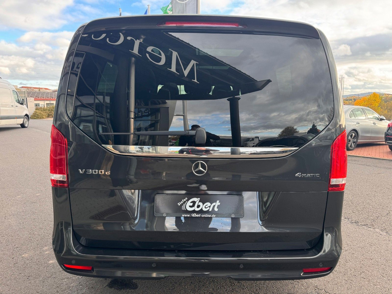 Mercedes-Benz V 300 d 4MATIC AVA ED AMG DISTR Stdh AHK2,5 PANO - Universālis: foto 5 Mercedes-Benz V 300 d 4MATIC AVA ED AMG DISTR Stdh AHK2,5 PANO - Universālis: foto 5