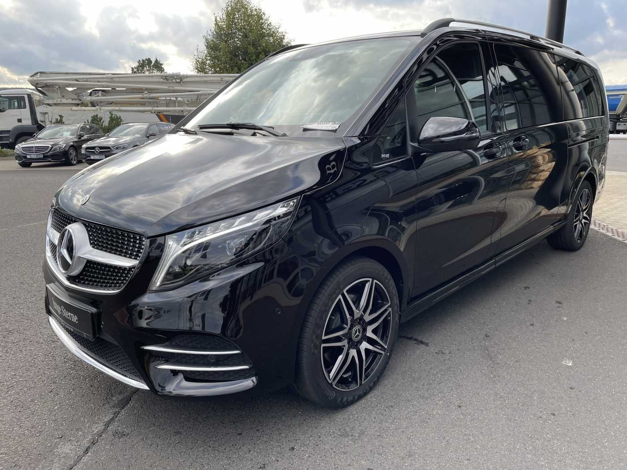 Mercedes-Benz V 300 d AVA 4MATIC AMG Kühlschrank AIRMATIC - Universālis: foto 2 Mercedes-Benz V 300 d AVA 4MATIC AMG Kühlschrank AIRMATIC - Universālis: foto 2