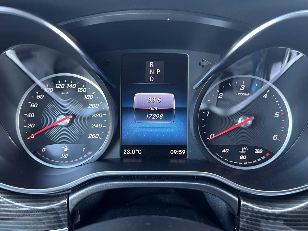 Pasažieru furgons Mercedes-Benz V 300 d AVA ED 6Sitze Burmester 360Kamera el Tür: foto 12