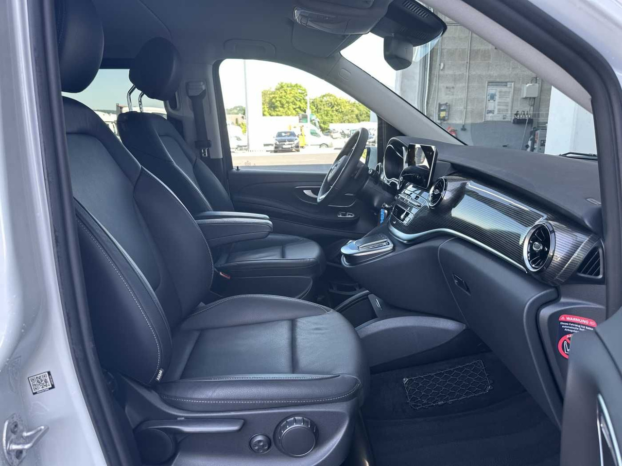 Pasažieru furgons Mercedes-Benz V 300 d AVA ED 6Sitze Burmester 360Kamera el Tür: foto 8