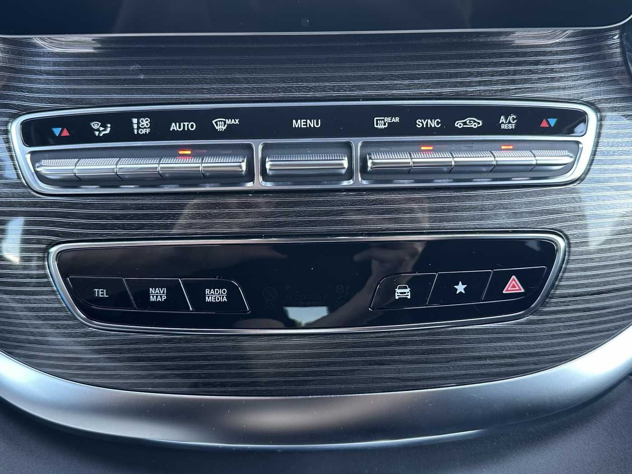 Pasažieru furgons Mercedes-Benz V 300 d AVA ED 6Sitze Burmester 360Kamera el Tür: foto 15