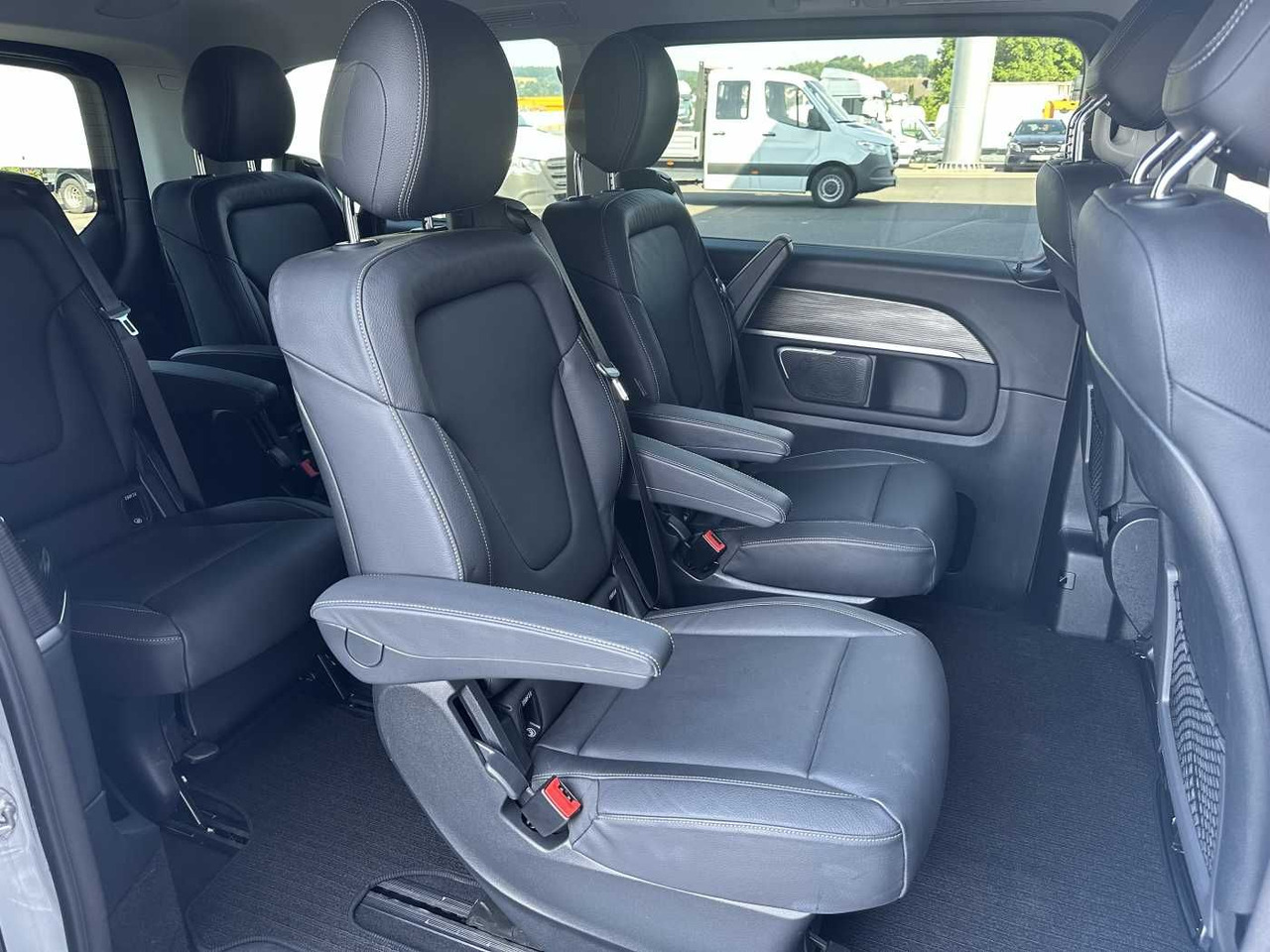 Pasažieru furgons Mercedes-Benz V 300 d AVA ED 6Sitze Burmester 360Kamera el Tür: foto 10
