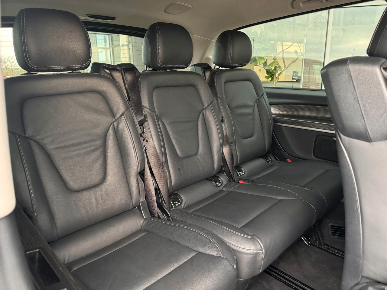 Universālis Mercedes-Benz V 300 d AVA Extralang 4MATIC AHK Stdh DISTRONIC: foto 8 Universālis Mercedes-Benz V 300 d AVA Extralang 4MATIC AHK Stdh DISTRONIC: foto 8