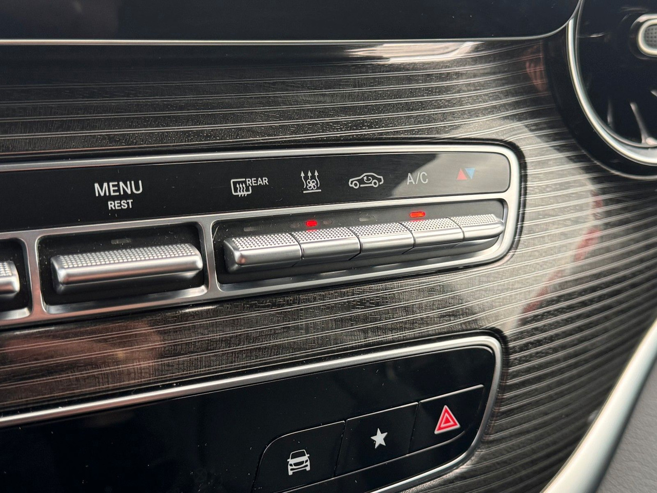 Universālis Mercedes-Benz V 300 d AVA Extralang 4MATIC AHK Stdh DISTRONIC: foto 13 Universālis Mercedes-Benz V 300 d AVA Extralang 4MATIC AHK Stdh DISTRONIC: foto 13