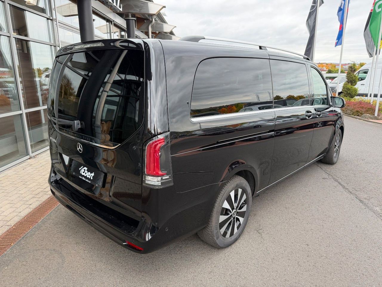 Mercedes-Benz V 300 d AVANTGARDE Extralang 360Kamera Standh - Universālis: foto 4 Mercedes-Benz V 300 d AVANTGARDE Extralang 360Kamera Standh - Universālis: foto 4