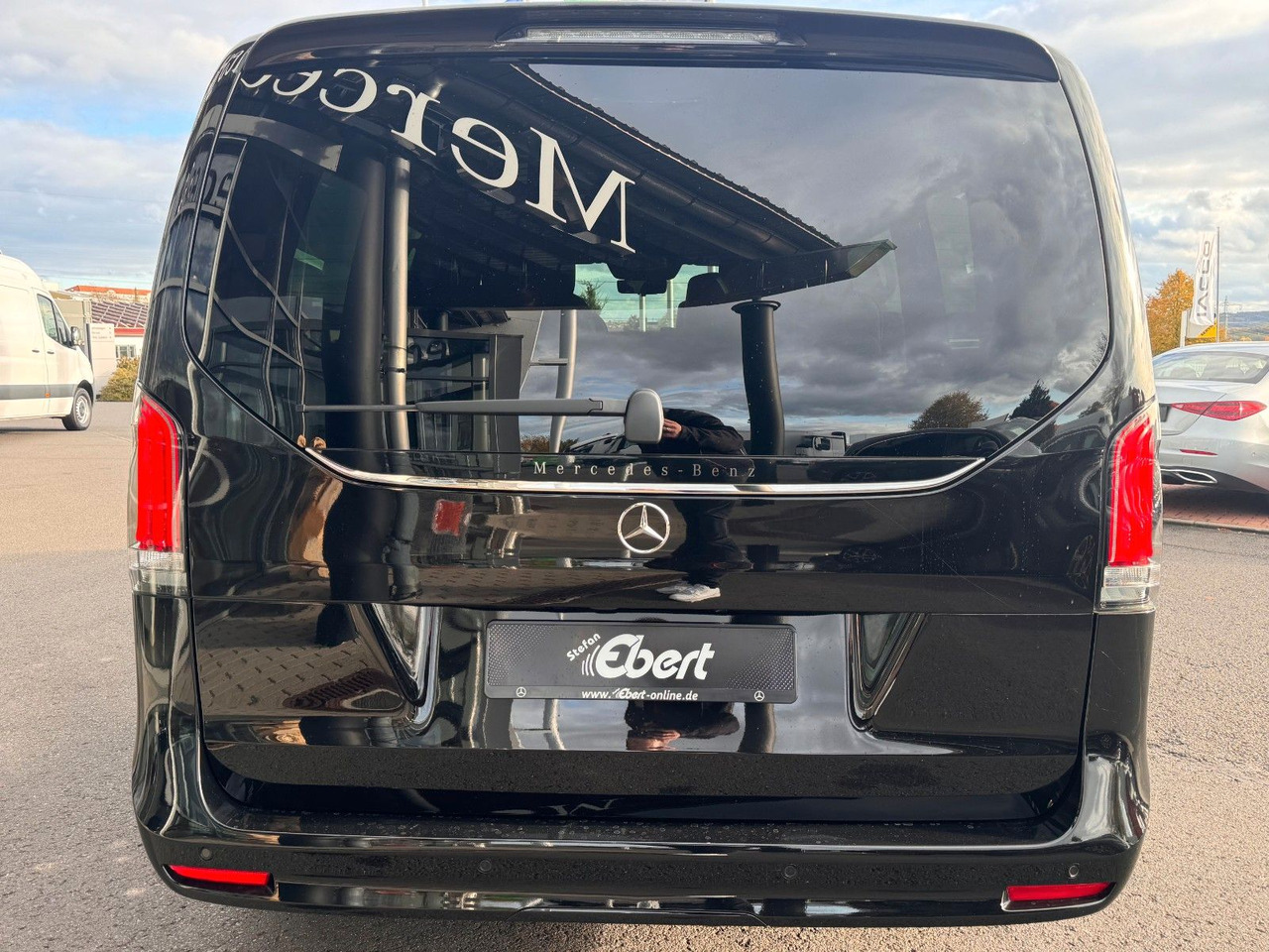 Mercedes-Benz V 300 d EXCLUSIVE AIRMATIC AHK2,5 Standheiz - Universālis: foto 5 Mercedes-Benz V 300 d EXCLUSIVE AIRMATIC AHK2,5 Standheiz - Universālis: foto 5