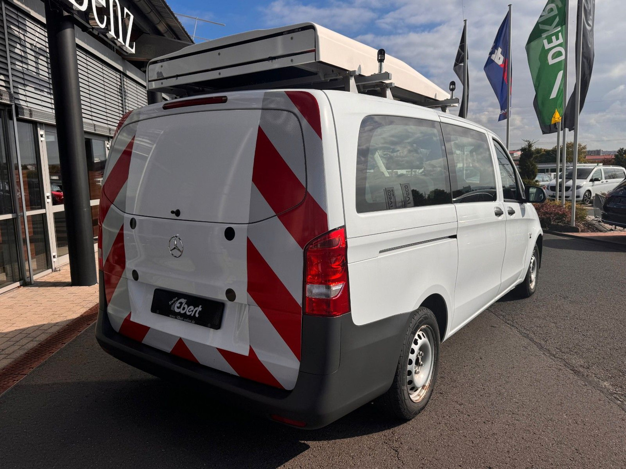 Mercedes-Benz Vito 111 CDI Tourer Begleitfahrzeug BF3+ / WVZ - Pasažieru furgons: foto 4 Mercedes-Benz Vito 111 CDI Tourer Begleitfahrzeug BF3+ / WVZ - Pasažieru furgons: foto 4