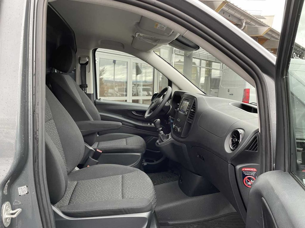 Mercedes-Benz Vito 114 CDI 3200 Klima Kamera AHK Navi Tempomat  līzingu Mercedes-Benz Vito 114 CDI 3200 Klima Kamera AHK Navi Tempomat: foto 9 Mercedes-Benz Vito 114 CDI 3200 Klima Kamera AHK Navi Tempomat  līzingu Mercedes-Benz Vito 114 CDI 3200 Klima Kamera AHK Navi Tempomat: foto 9