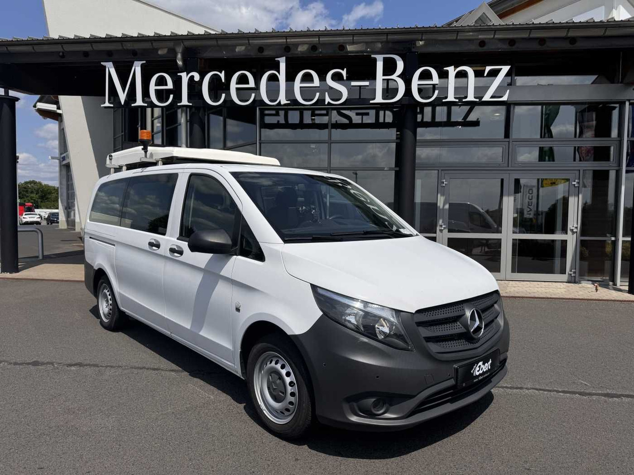 Mercedes-Benz Vito 114 CDI Tourer Begleitfahrzeug BF3+ / WVZ - Pasažieru furgons: foto 2 Mercedes-Benz Vito 114 CDI Tourer Begleitfahrzeug BF3+ / WVZ - Pasažieru furgons: foto 2