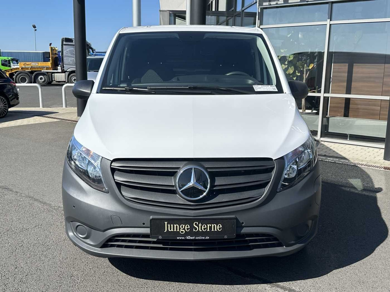 Mercedes-Benz eVito 112 Klima Kamera Audio 30 Sitzheiz Tempom. - Mazs furgons, Elektriskais furgons: foto 2 Mercedes-Benz eVito 112 Klima Kamera Audio 30 Sitzheiz Tempom. - Mazs furgons, Elektriskais furgons: foto 2